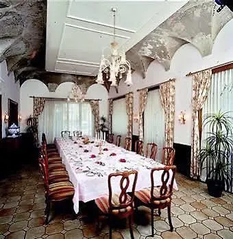 酒店 瑞斯腾斯德兰杰洛酒店 3*