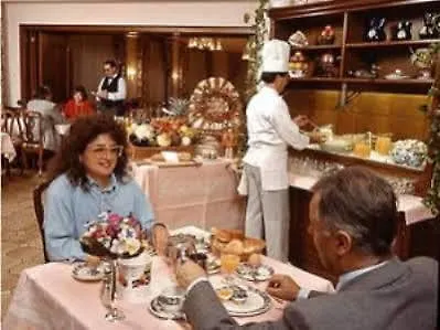 瑞斯腾斯德兰杰洛酒店