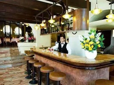 酒店 瑞斯腾斯德兰杰洛酒店